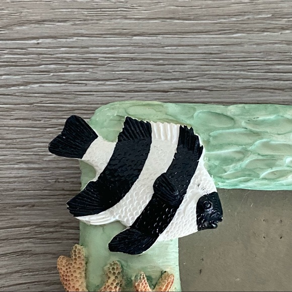 VTG Ocean Fish Shell  Starfish Beach Picture Frame - Picture 3 of 13